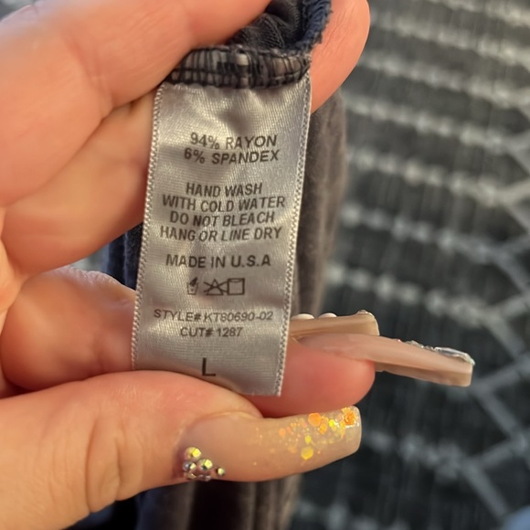 Acid washed top - Picture 7 of 7